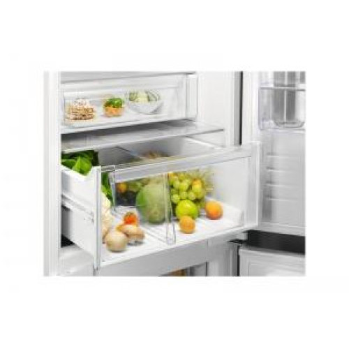 Холодильник с морозильной камерой Electrolux RNT6TE19S0