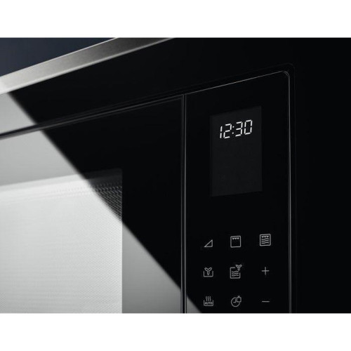 Микроволновка с грилем Electrolux EMS4253TEX