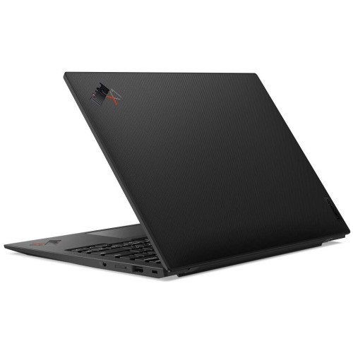 Lenovo ThinkPad X1 Carbon Gen 10: Нове слово в професійних ноутбуках