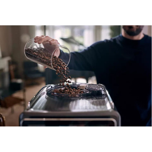 Saeco Xelsis Deluxe - ексклюзивна кавова машина.